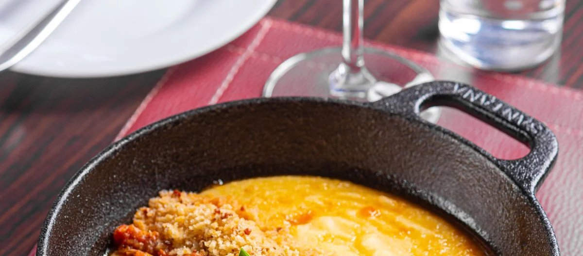 Receita afetiva: polenta cremosa com ragú de costela - Imagem do artigo